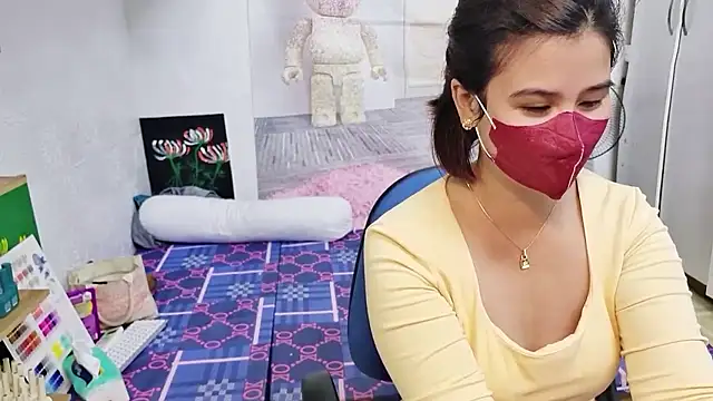 Snapshot of MichiLovely chatting on 11-02-25, 01:54 MichiLovely online show from 11-02-25, 01:54