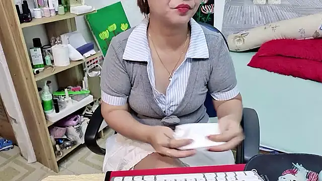 Snapshot of MichiLovely chatting on 09-29-25, 08:10 MichiLovely online show from 09-29-25, 08:10