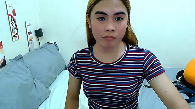 Snapshot of zeusdaven chatting on 02-20-26, 06:26 zeusdaven online show from 02-20-26, 06:26