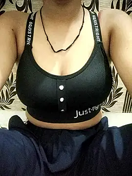 Snapshot of Nikita-Singh88 chatting on 10-15-25, 03:20 Nikita-Singh88 online show from 10-15-25, 03:20