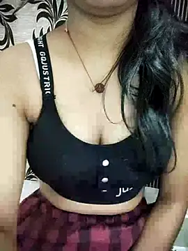 Snapshot of Nikita-Singh88 chatting on 10-25-25, 02:33 Nikita-Singh88 online show from 10-25-25, 02:33