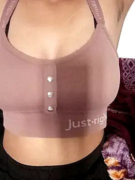 Vandana-Singh online show from 11-08-25, 04:16