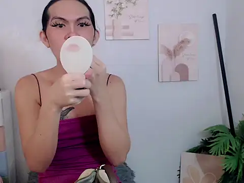 Pinkyweb 03 online show from 04-28-26, 01:15