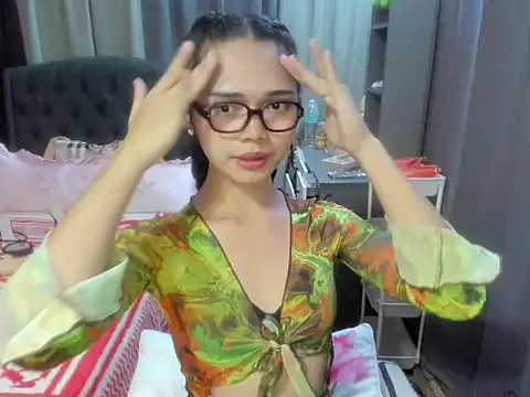 yunxieesweetgurl online show from 11-26-25, 06:52