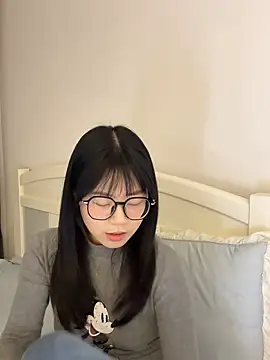 Ella-A9 online show from 11-03-25, 02:42