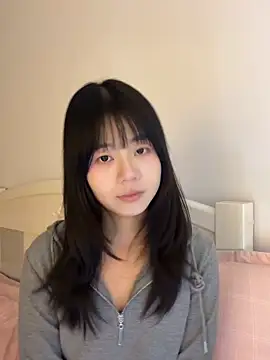 Ella-A9 online show from 10-19-25, 02:42