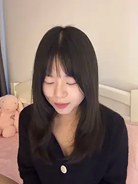 Ella-A9 online show from 10-14-25, 05:41