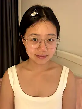 Ella-A9 online show from 09-08-25, 03:33