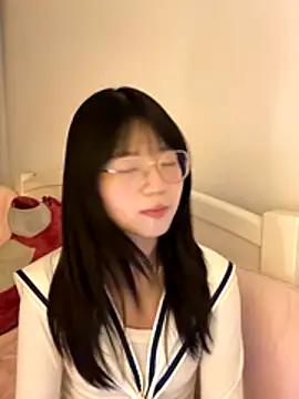 Ella-A9 online show from 11-26-25, 03:45