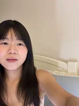 Ella-A9 online show from 10-27-25, 03:46