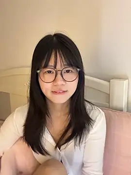 Ella-A9 online show from 10-23-25, 02:21