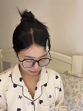 Ella-A9 online show from 11-06-25, 06:06