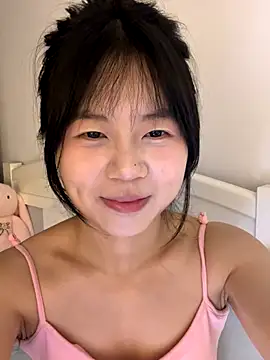 Ella-A9 online show from 10-11-25, 04:19