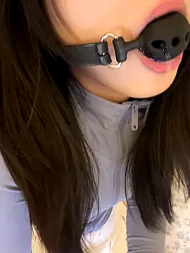 Ella-A9 online show from 11-21-25, 07:24