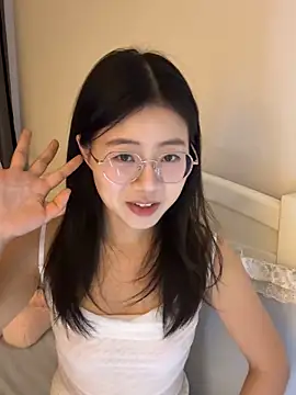 Ella-A9 online show from 09-28-25, 02:57