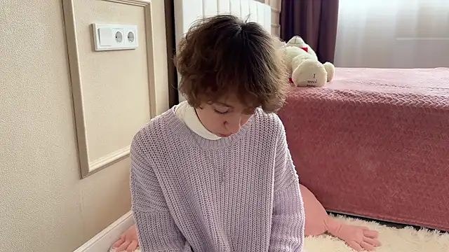 daniellia  online show from 11-25-25, 09:20