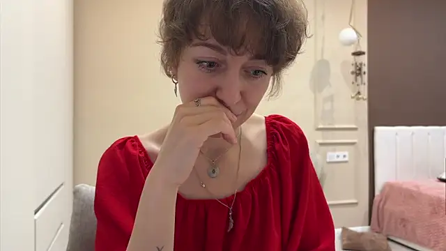 daniellia  online show from 11-04-25, 09:13