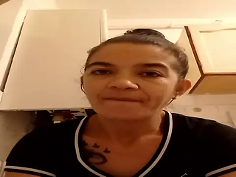 alinaalinutzq online show from 11-28-25, 08:20