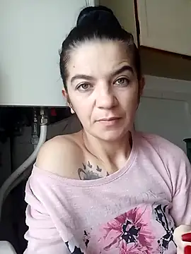 alinaalinutzq online show from 12-01-25, 09:32