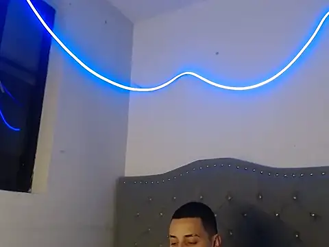 xalejo max online show from 09-18-25, 09:29