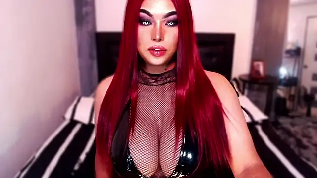 xTrixieMae online show from 11-07-25, 06:40