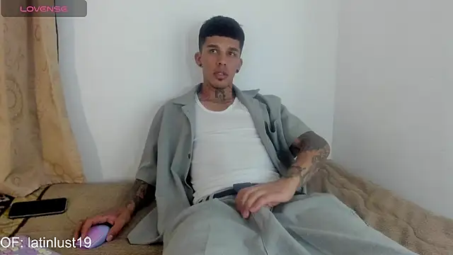 Savajelust online show from 05-21-26, 06:38