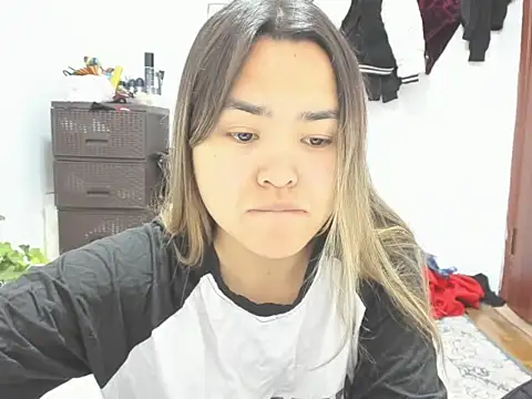 Snapshot of saika_blush chatting on 02-13-26, 06:02 saika blush online show from 02-13-26, 06:02