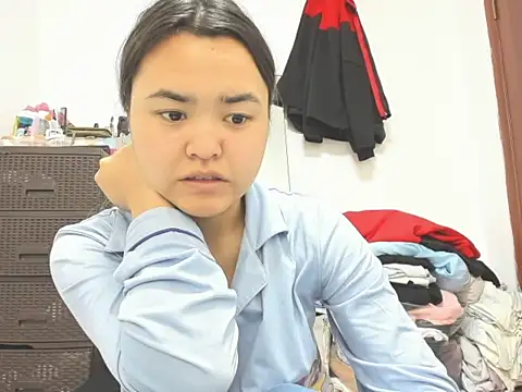 Snapshot of saika_blush chatting on 02-25-26, 06:02 saika blush online show from 02-25-26, 06:02