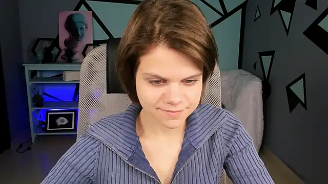 EllieMurler online show from 10-15-25, 08:44