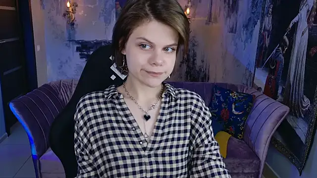 EllieMurler online show from 10-27-25, 09:10