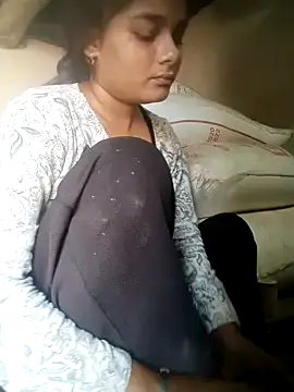 Snapshot of Hot_siiii chatting on 09-12-25, 04:45 Hot siiii online show from 09-12-25, 04:45