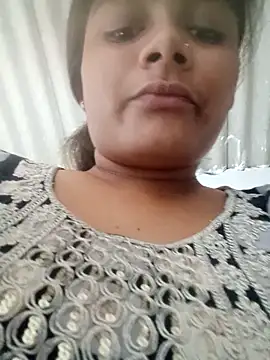 Snapshot of Hot_siiii chatting on 09-29-25, 08:10 Hot siiii online show from 09-29-25, 08:10