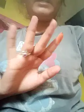 Snapshot of Hot_siiii chatting on 10-15-25, 02:21 Hot siiii online show from 10-15-25, 02:21