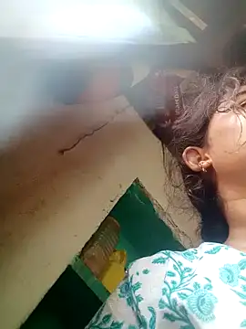 Snapshot of Hot_siiii chatting on 09-19-25, 02:59 Hot siiii online show from 09-19-25, 02:59
