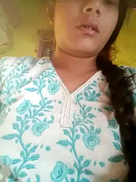 Snapshot of Hot_siiii chatting on 10-11-25, 01:50 Hot siiii online show from 10-11-25, 01:50