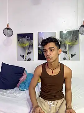 Violet Dream2 online show from 04-15-26, 12:27