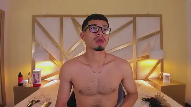 Snapshot of Jaxon_Carter chatting on 04-06-26, 02:29 Jaxon Carter online show from 04-06-26, 02:29