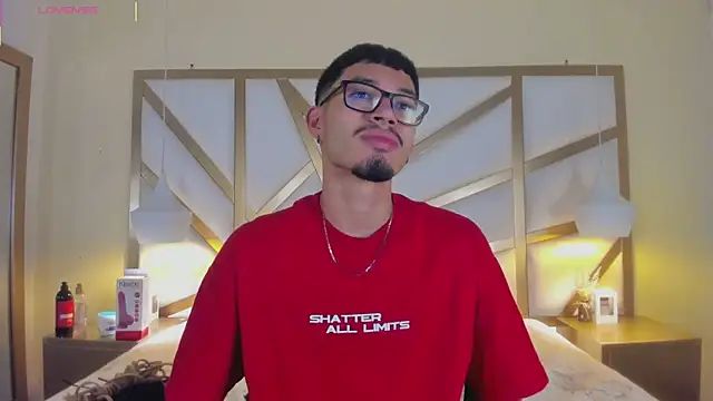 Snapshot of Jaxon_Carter chatting on 04-13-26, 12:36 Jaxon Carter online show from 04-13-26, 12:36