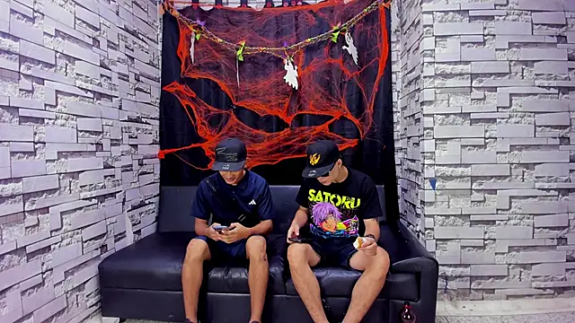 Crazy Cult Sex online show from 10-22-25, 01:10