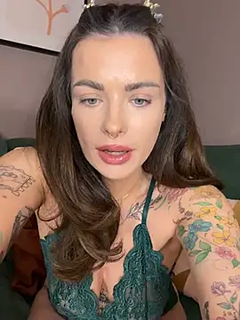 Snapshot of PiperPassionX chatting on 02-16-26, 10:18 PiperPassionX online show from 02-16-26, 10:18