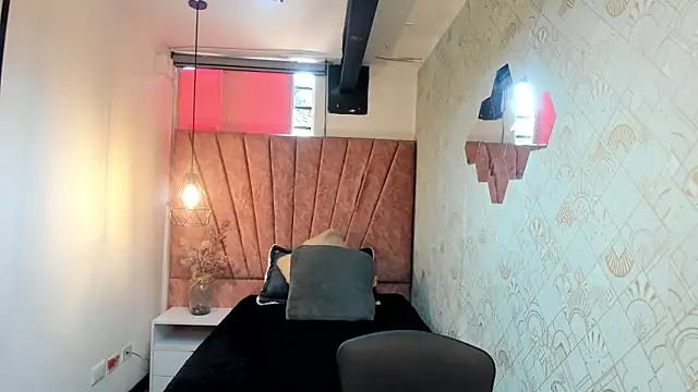 Kiara Cruz   online show from 02-28-26, 04:28