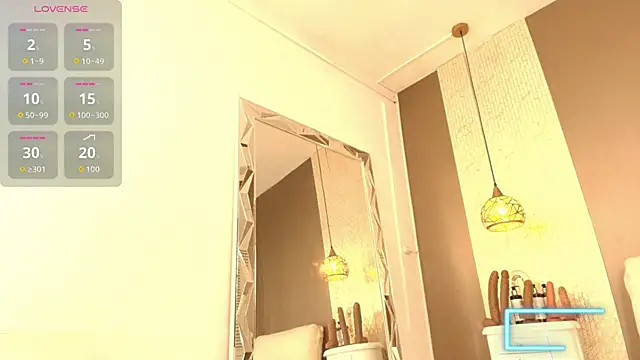 Snapshot of Tiifany_Baker chatting on 06-30-26, 06:41 Tiifany Baker online show from 06-30-26, 06:41