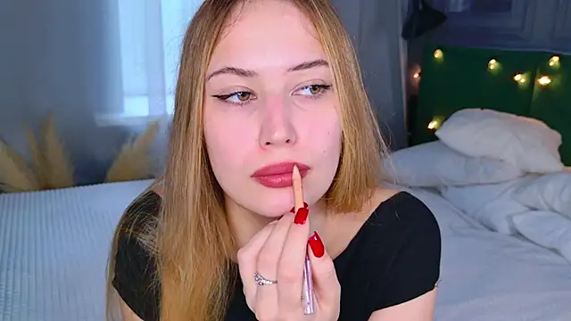 Sofii Ly online show from 10-06-25, 06:14