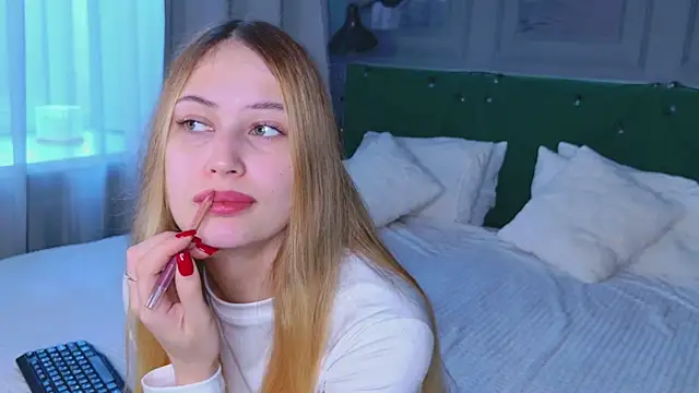 Sofii Ly online show from 10-08-25, 06:04