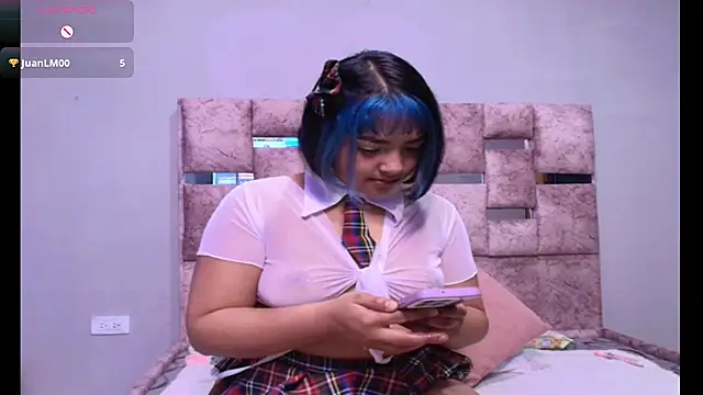Snapshot of Serena_Rose_Rs chatting on 10-18-25, 02:46 Serena Rose Rs online show from 10-18-25, 02:46