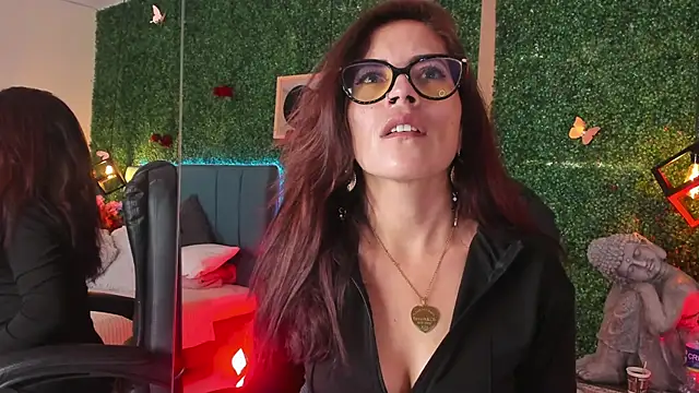 Linagh  online show from 04-16-26, 11:33