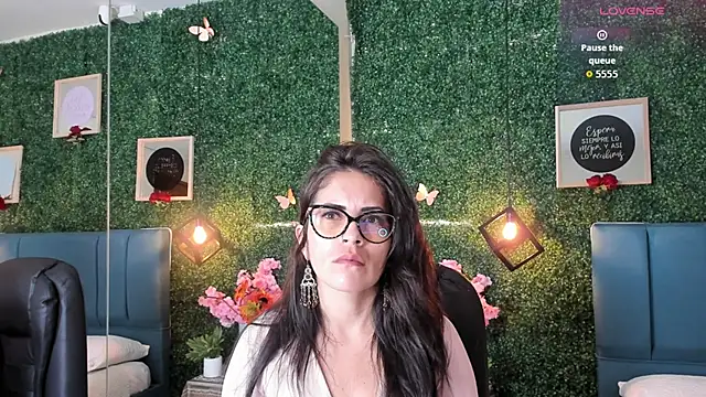 Linagh  online show from 10-16-25, 11:29