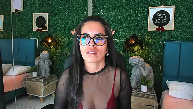 Linagh  online show from 10-29-25, 11:42