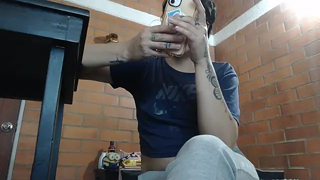 Snapshot of _piahotcandy_ chatting on 09-20-25, 02:38  piahotcandy  online show from 09-20-25, 02:38