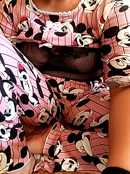 Mroma89six online show from 10-30-25, 11:41